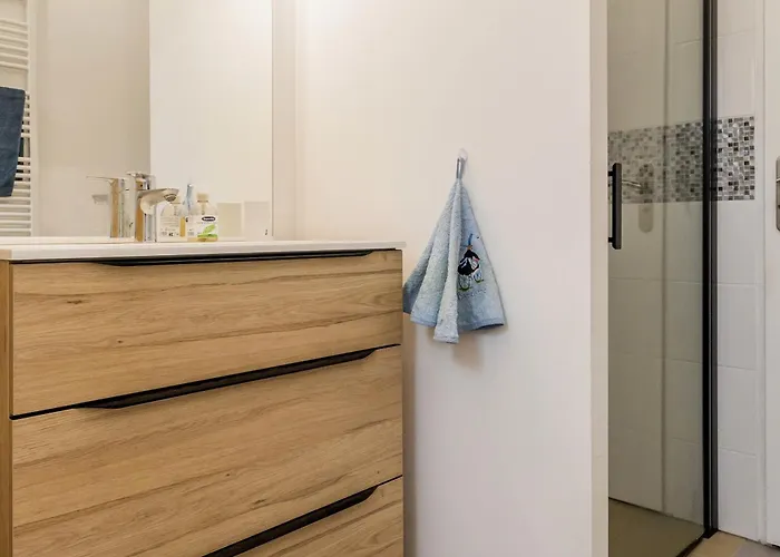 Maison Familiale Calme, A 5 Km Des Plages, Jardin Clos, Garage, Wifi, Proche Guerande Et La Baule - Fr-1-306-1264