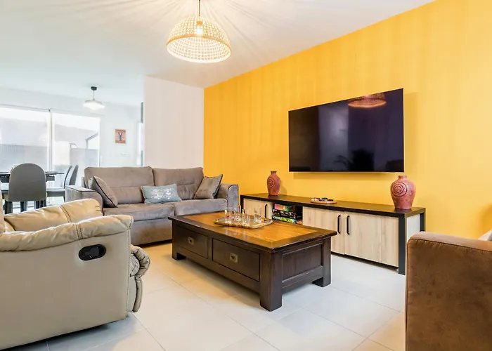 Maison Familiale Calme, A 5 Km Des Plages, Jardin Clos, Garage, Wifi, Proche Guerande Et La Baule - Fr-1-306-1264 *